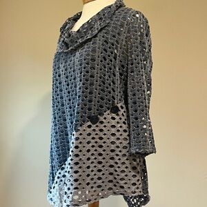 All Miles Charcoal Lagenlook Tunic Eyelet Top Size Large